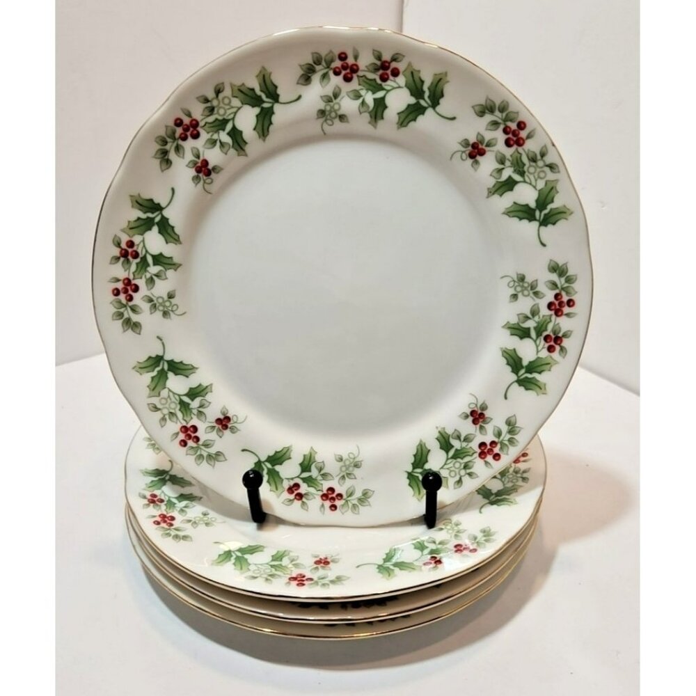 Vtg Gibson Housewares Christmas Charm Holly Berry 7.5" Salad Plates Set of 4